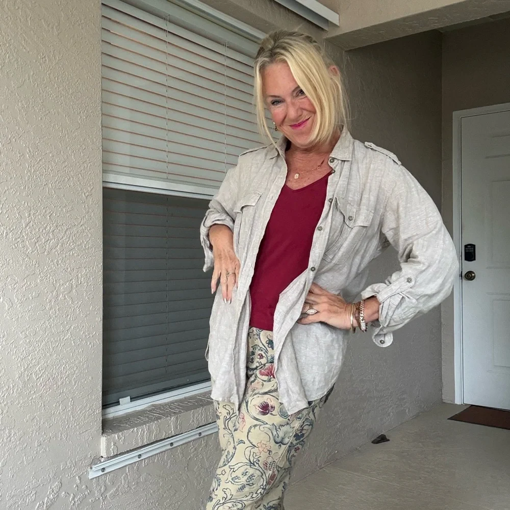VTG Lauren Ralph Lauren Floral Cropped Pants - Blue and Maroon - Picture 9 of 9